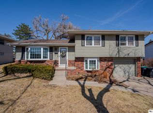 9342 Corby St, Omaha, NE 68134