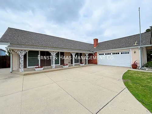 11381 Foster Rd Photo 1
