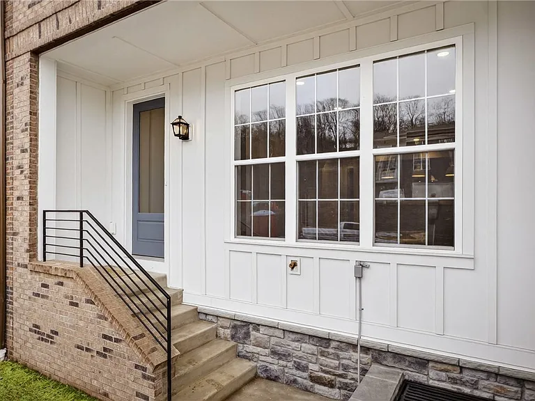 4022 Cottage Way — Photo 3