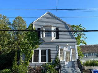 399-401 North St, Burlington, VT 05401