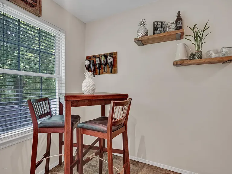 19 Horseshoe Ct #19 — Photo 9
