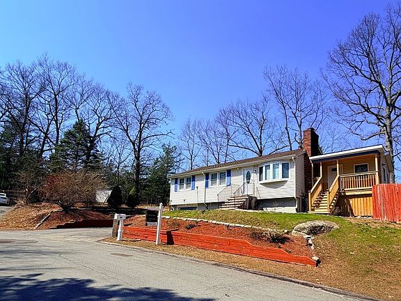 5th image of 86 Comet Rd