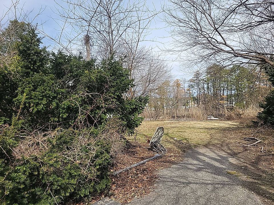 1st image of 74 Kettle Creek Dr