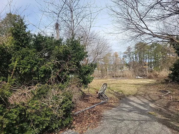 74 Kettle Creek Dr, Brick, NJ 08723