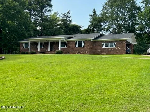38 Terri Dr, Philadelphia, MS 39350
