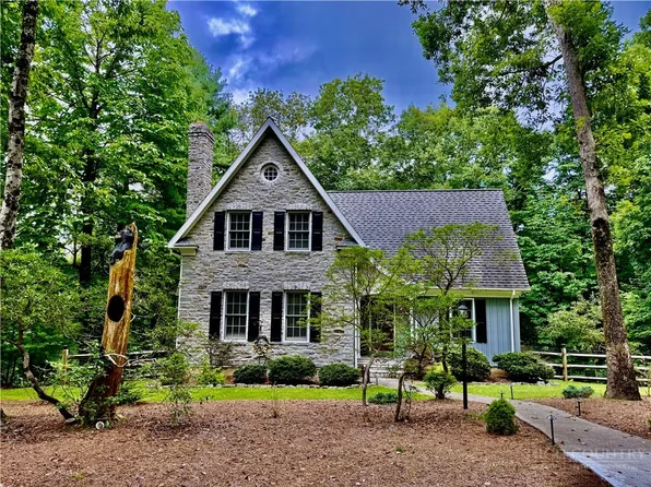 21 Maple Leaf Lane, Roaring Gap, NC 28668