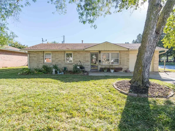 1302 Maxwell Ave, Ames, IA 50010
