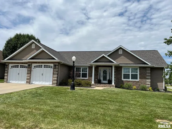 1300 Sunrise Dr, Carterville, IL 62918