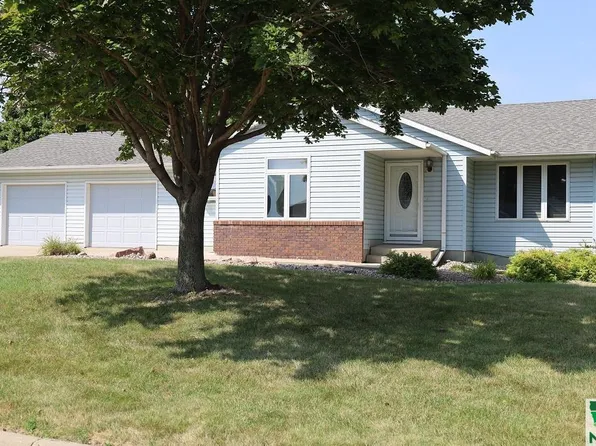 1203 S Carroll St, Rock Rapids, IA 51246