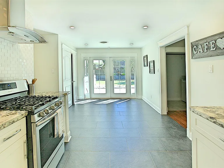 6123 Reamer St — Photo 5