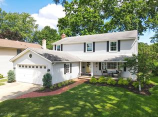 22276 Sycamore Dr, Fairview Park, OH