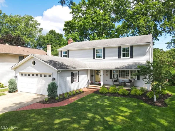 22276 Sycamore Dr, Fairview Park, OH 44126