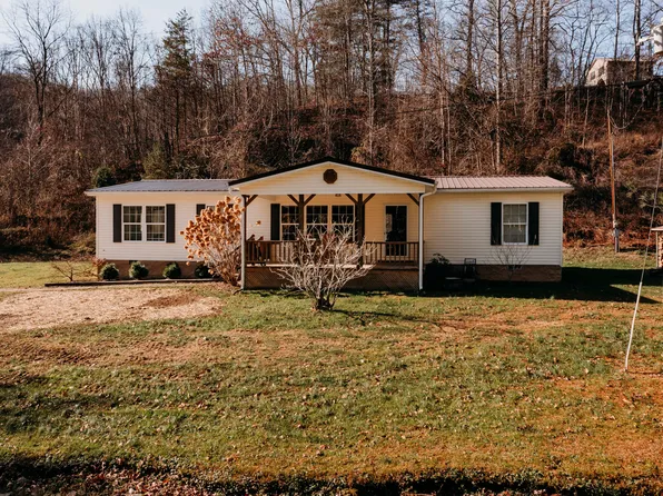 839 Coldiron Frk, Frenchburg, KY 40322