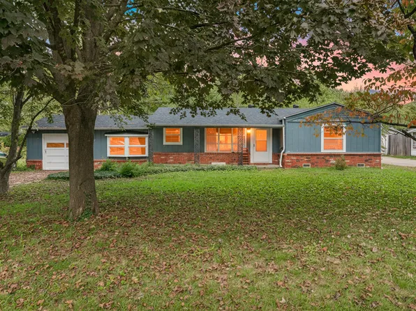 2347 E Kirkwood Street, Springfield, MO 65804