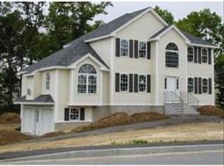 56 Cartpath Ln, Dracut, MA 01826