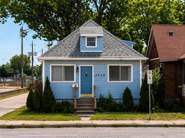 2429 Howard Ave, Windsor, ON N8X 3V5