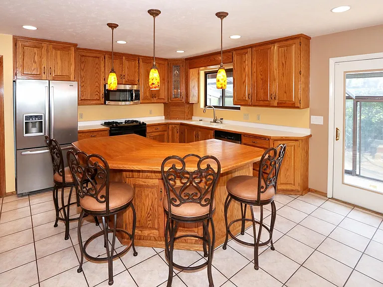 10729 S Maple Hill Cir — Photo 8