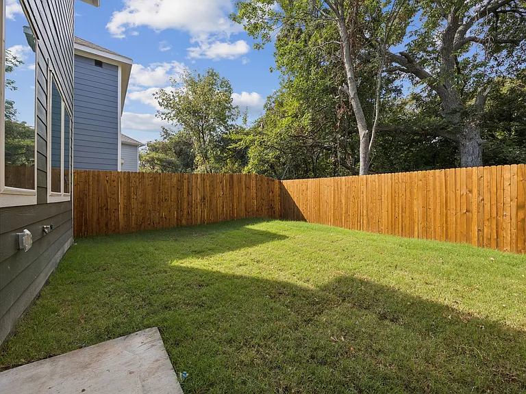 7020 Vining Dr — Photo 13