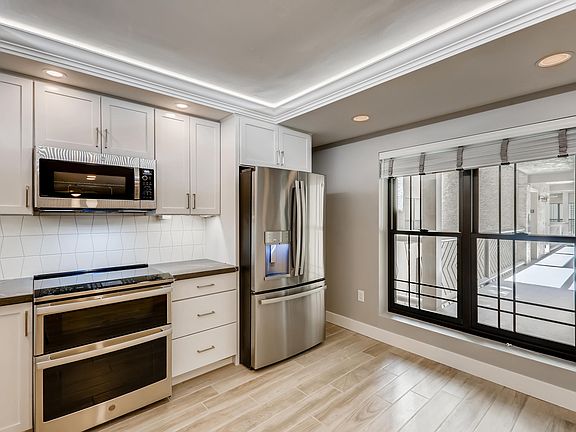 2nd image of 5136 N 31st Pl Unit 622