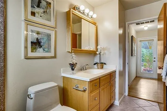 11 Christian Ct — Photo 9