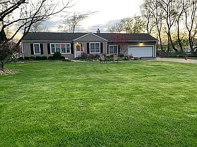1st image of 1852 N Windsor Dr
