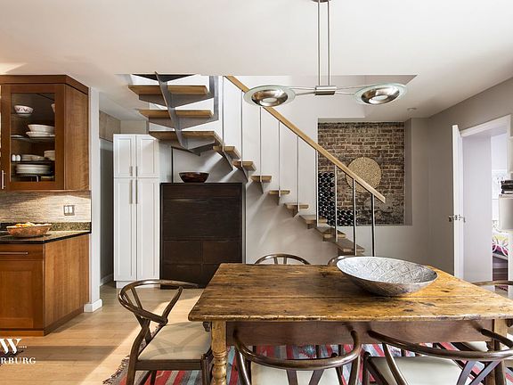4th image of 333 W 85th St