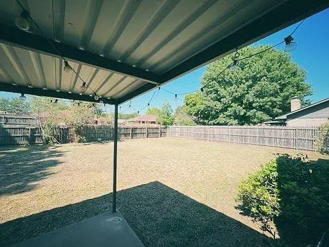 1108 Dirkson St — Photo 9