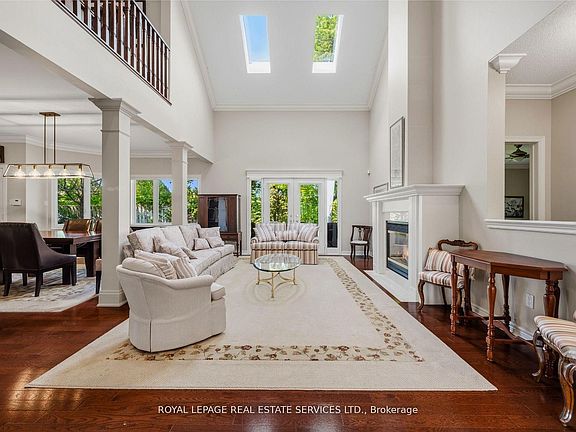 3rd image of 2130 Dickson Rd #10