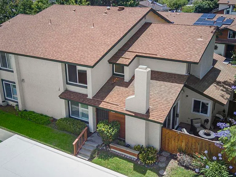 2033 Shadytree Ln — Photo 1