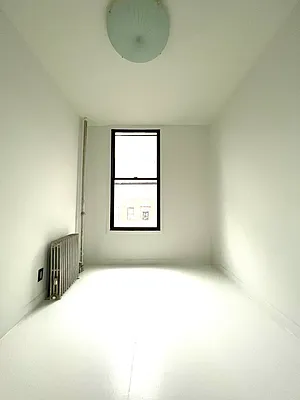 Rented by Compass | media 12