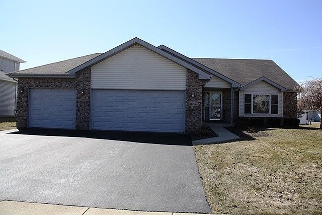 1st image of 1543 Caddie Dr