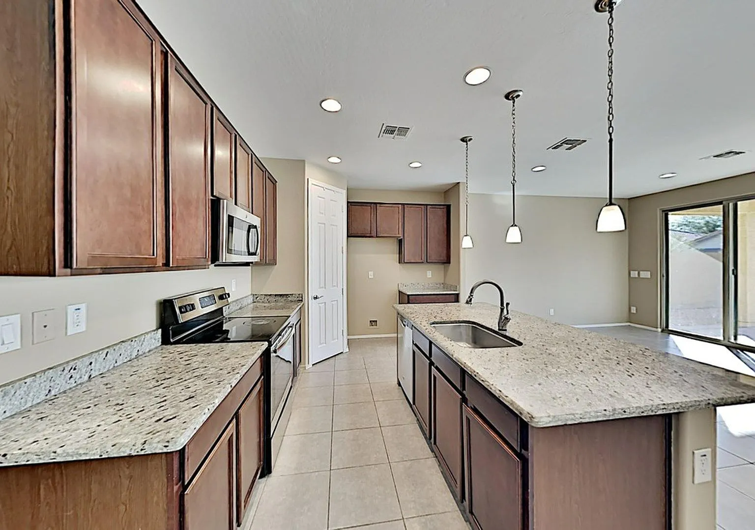 beautiful 3ba 2bth Laveen home — Photo 4