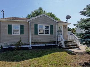 31 Rooney Ave, Albany, NY 12205