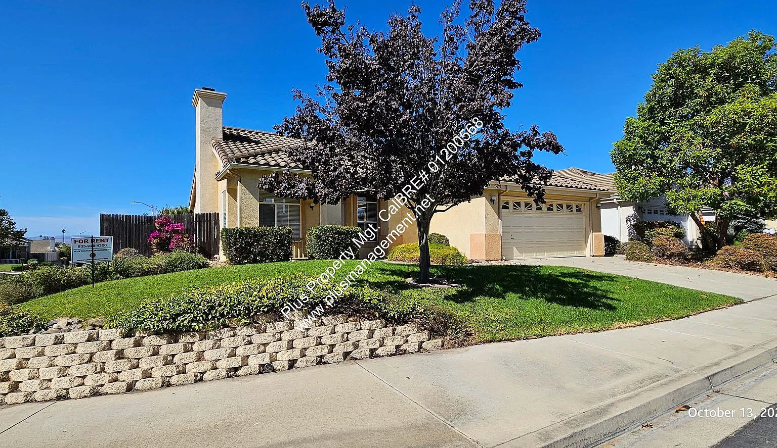 Las Brisas Single Story Corner Home in Orcutt — Photo 2