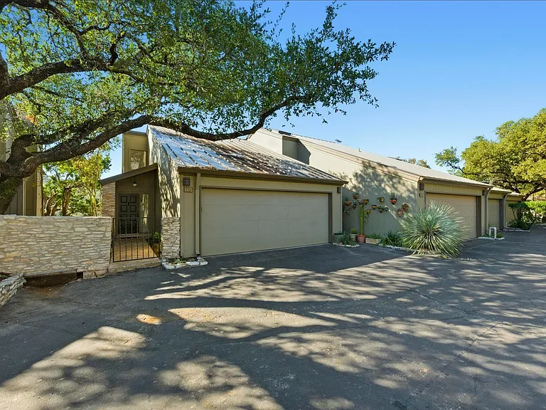 1821 Westlake Dr #105 — Photo 27