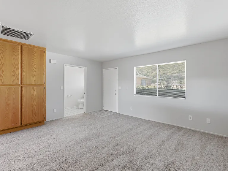 21911 Arapahoe Ave #6 — Photo 8