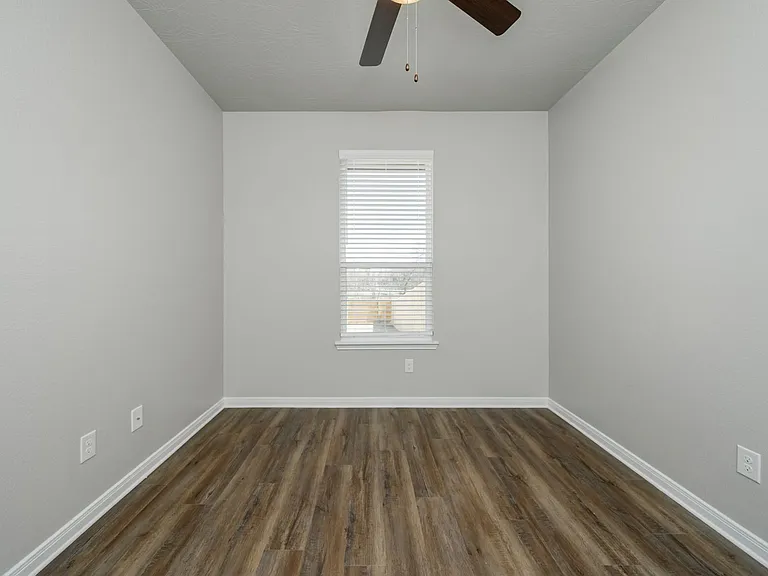 1129 Trellis Pass — Photo 47