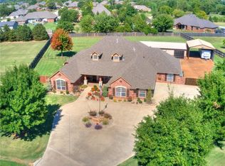 10001 SW 33rd St, Yukon, OK 73099