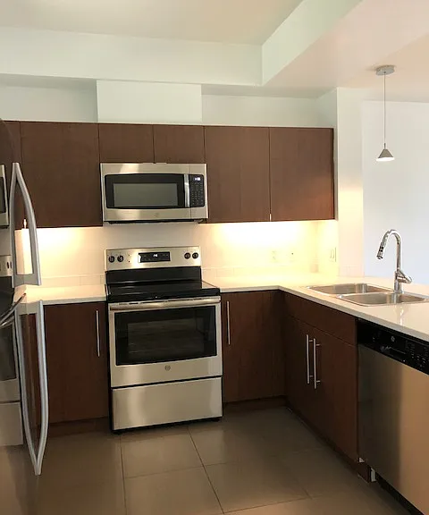 3233 Wesbrook Mall — Photo 38