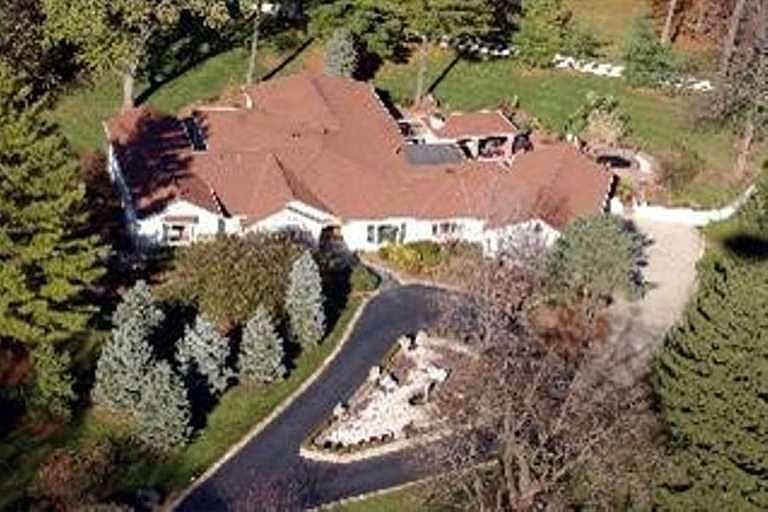 1st image of 770 Kingfisher Ln