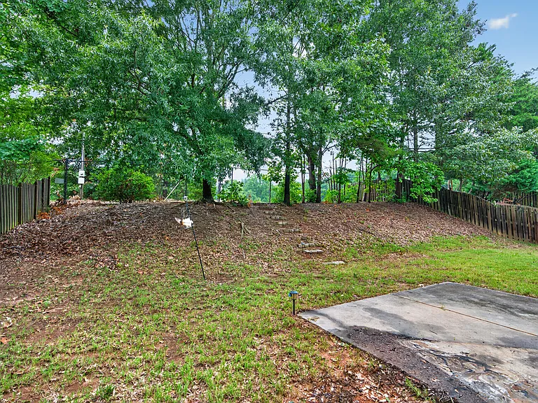 17222 Westmill Ln — Photo 41