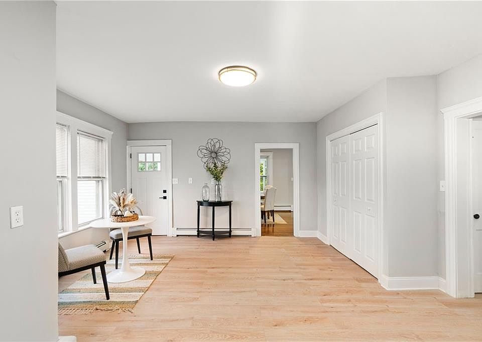 466 Daggett Ave, Pawtucket, RI 02861 Zillow