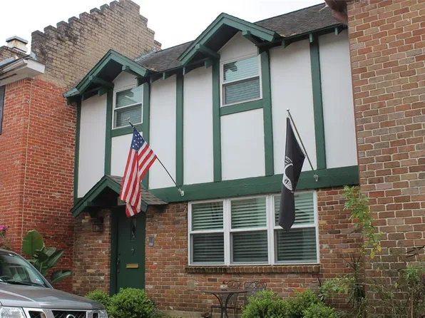 1210 Saxony Ln, Houston, TX 77058