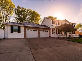 103 Autumn Wynds, Hurricane, WV 25526