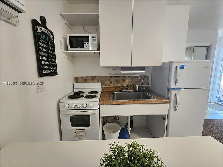 315 Walnut St #2 — Photo 11