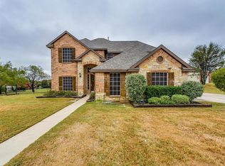 8004 Valley View Dr, Joshua, TX 76058