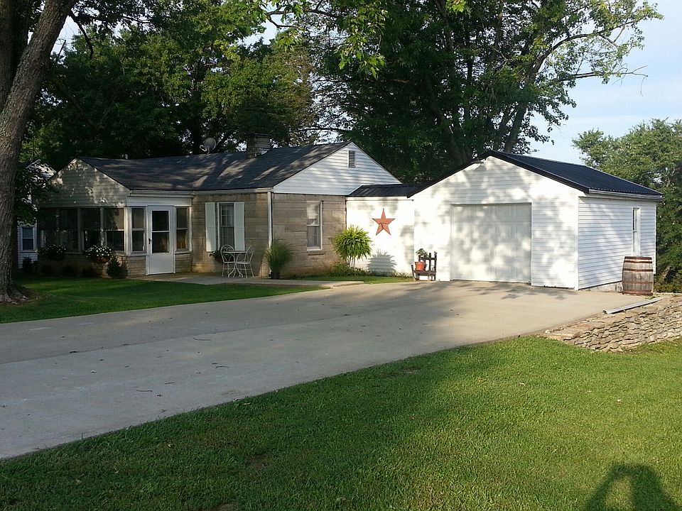 1st image of 418 East Adair