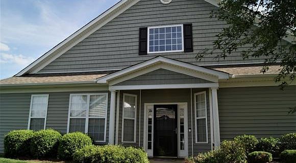 1st image of 614 Oakfield Trl