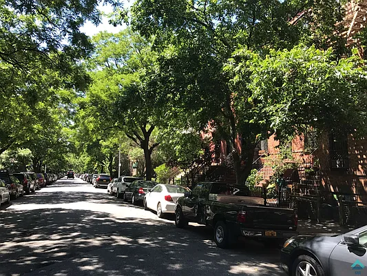 Rented by EXR | media 5