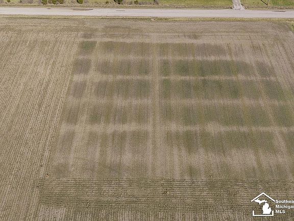 4th image of E Newburg Rd